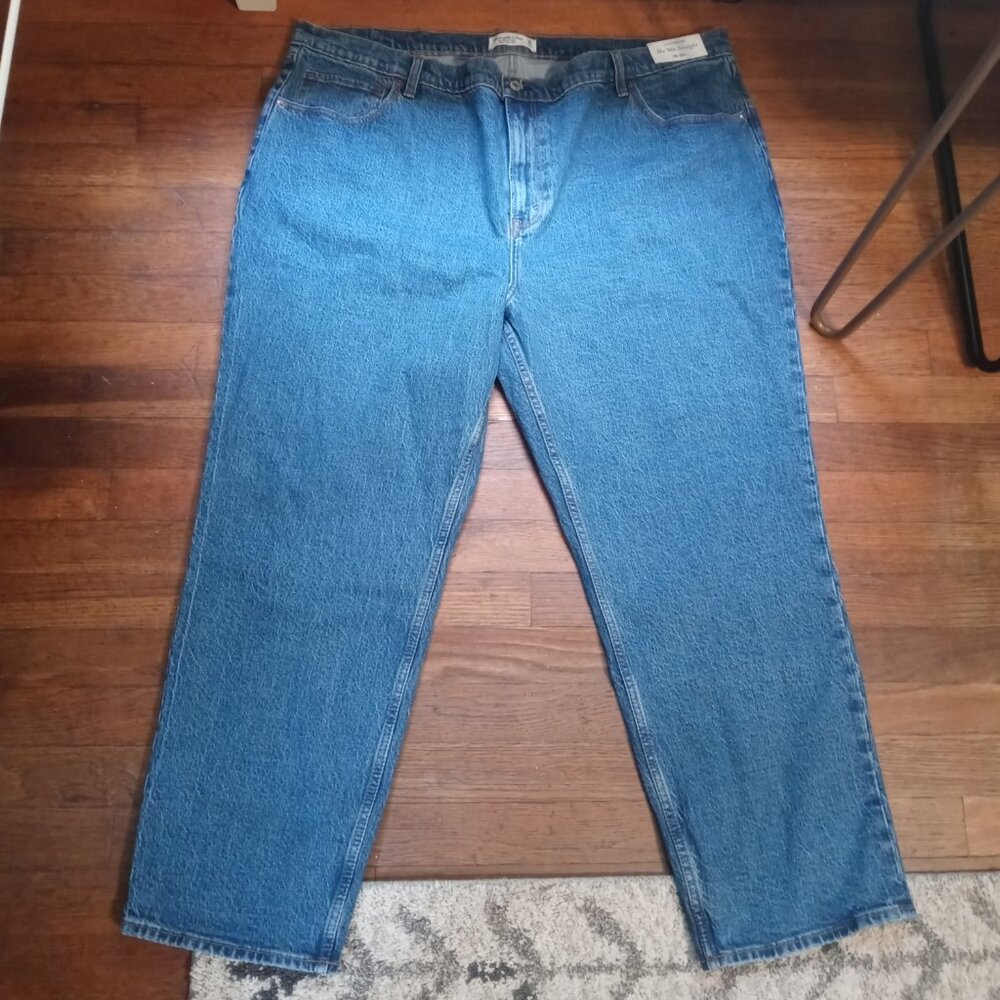 NWT ABERCROMBIE & FITCH plus the 90s straight ultra high rise jeans (22S/36)